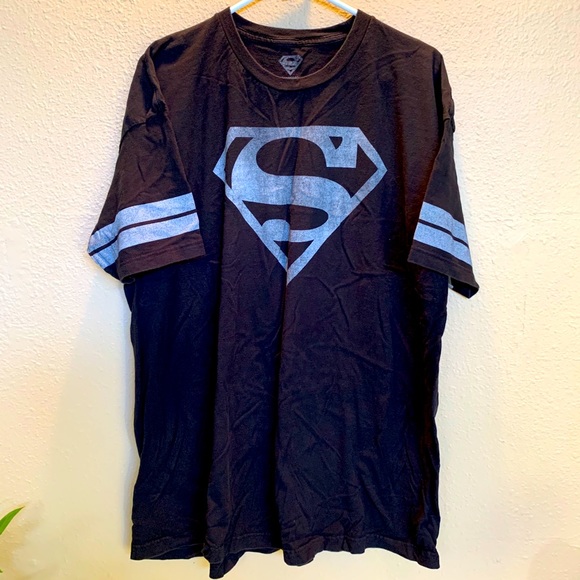 Other - Men’s 2XL Superman shirt NWOT